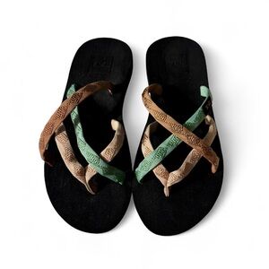 TEVA Women’s Olowahu Sandals - Size 5